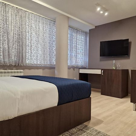 Center Prestige Apartments Белград Экстерьер фото